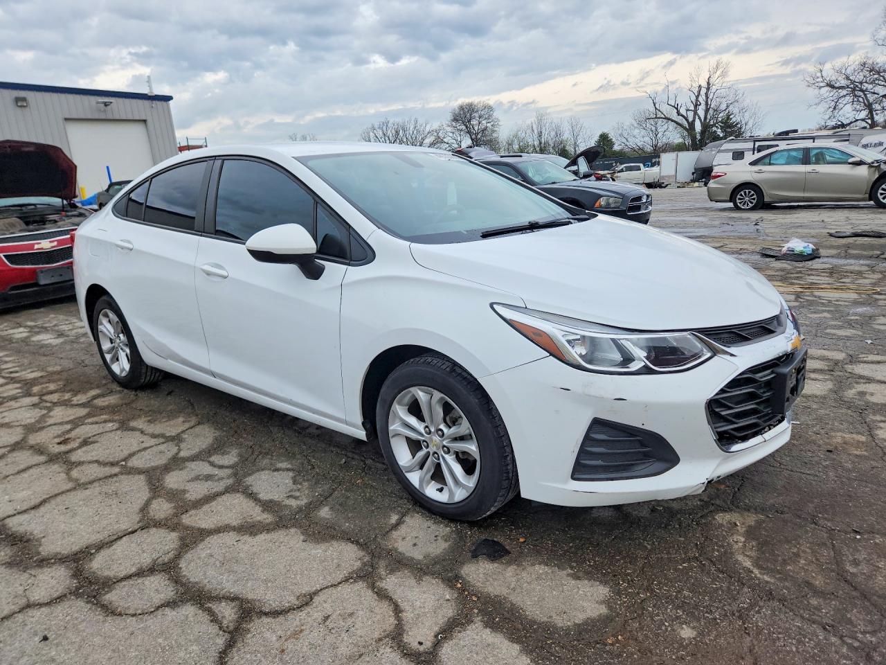2019 CHEVROLET CRUZE LS photo 10