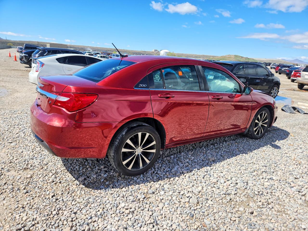 2013 CHRYSLER 200 LIMITED photo 5