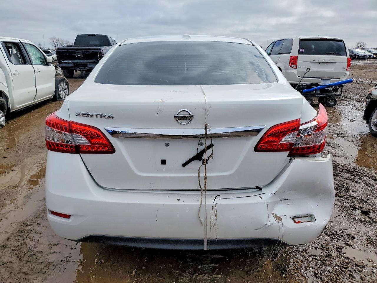 2013 NISSAN SENTRA S photo 11