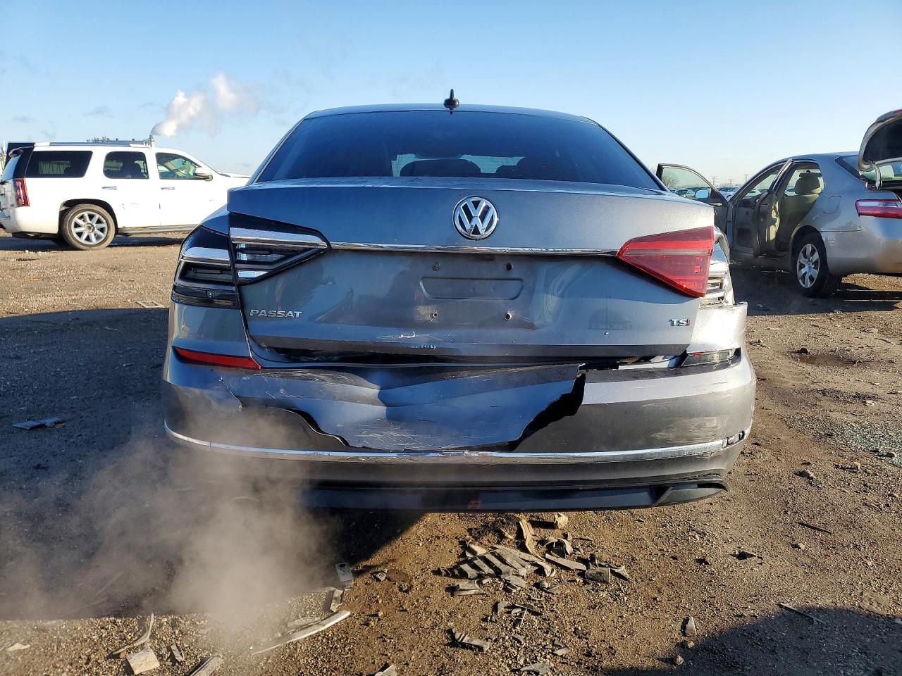 2017 VOLKSWAGEN PASSAT R-LINE photo 11