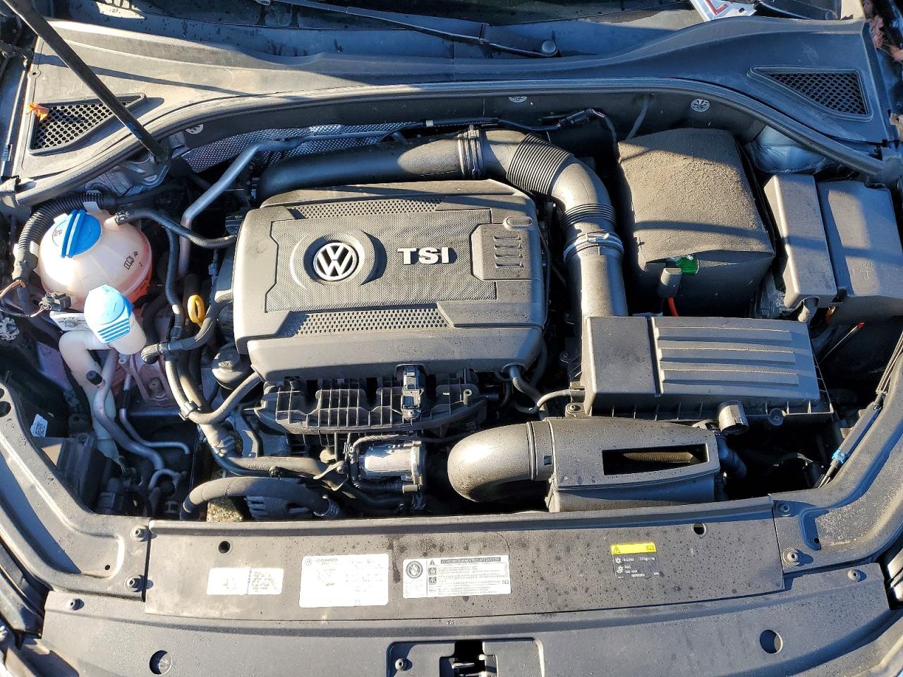 2017 VOLKSWAGEN PASSAT R-LINE photo 21