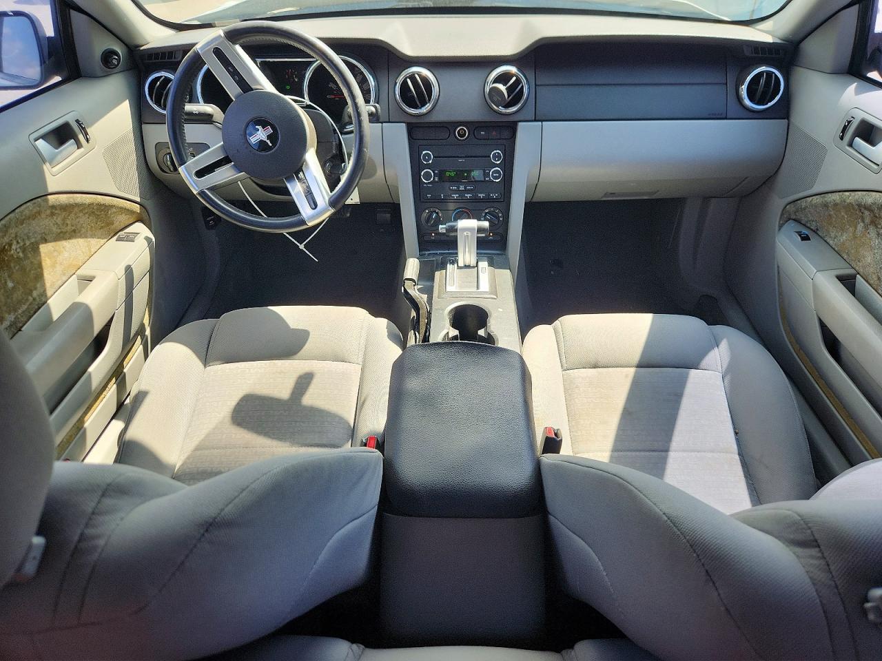 2008 FORD MUSTANG photo 8