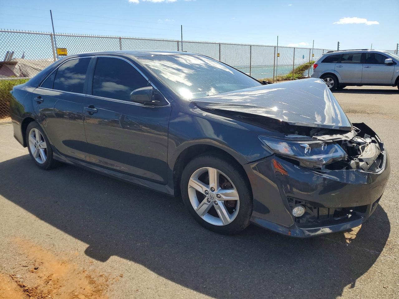 2013 TOYOTA CAMRY SE photo 7