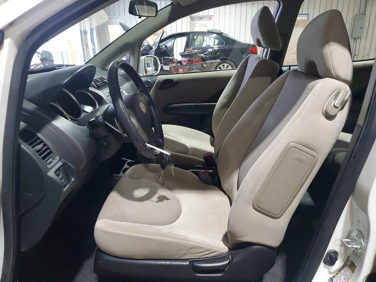 2007 HONDA FIT S photo 19