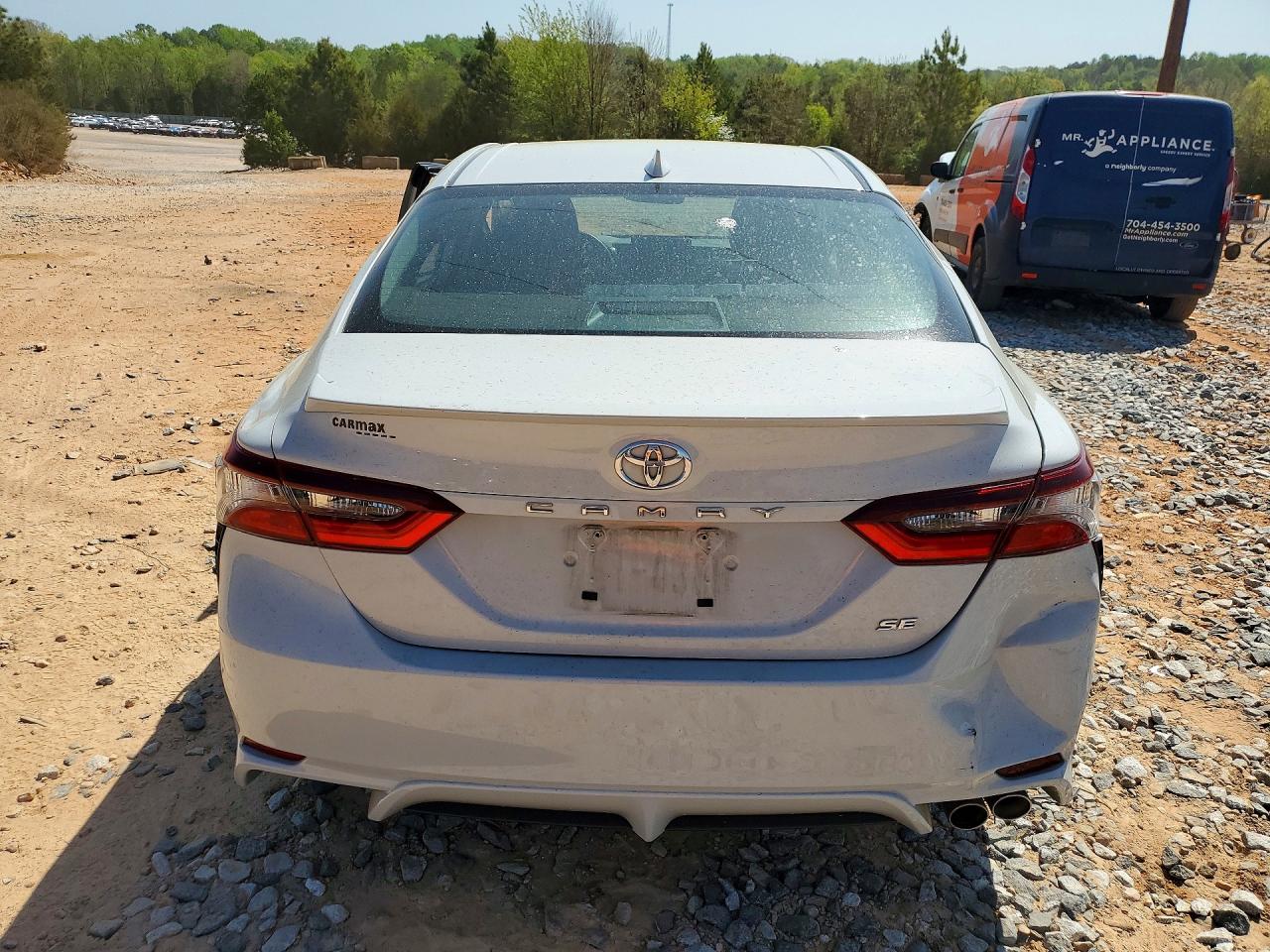 2023 TOYOTA CAMRY SE photo 6