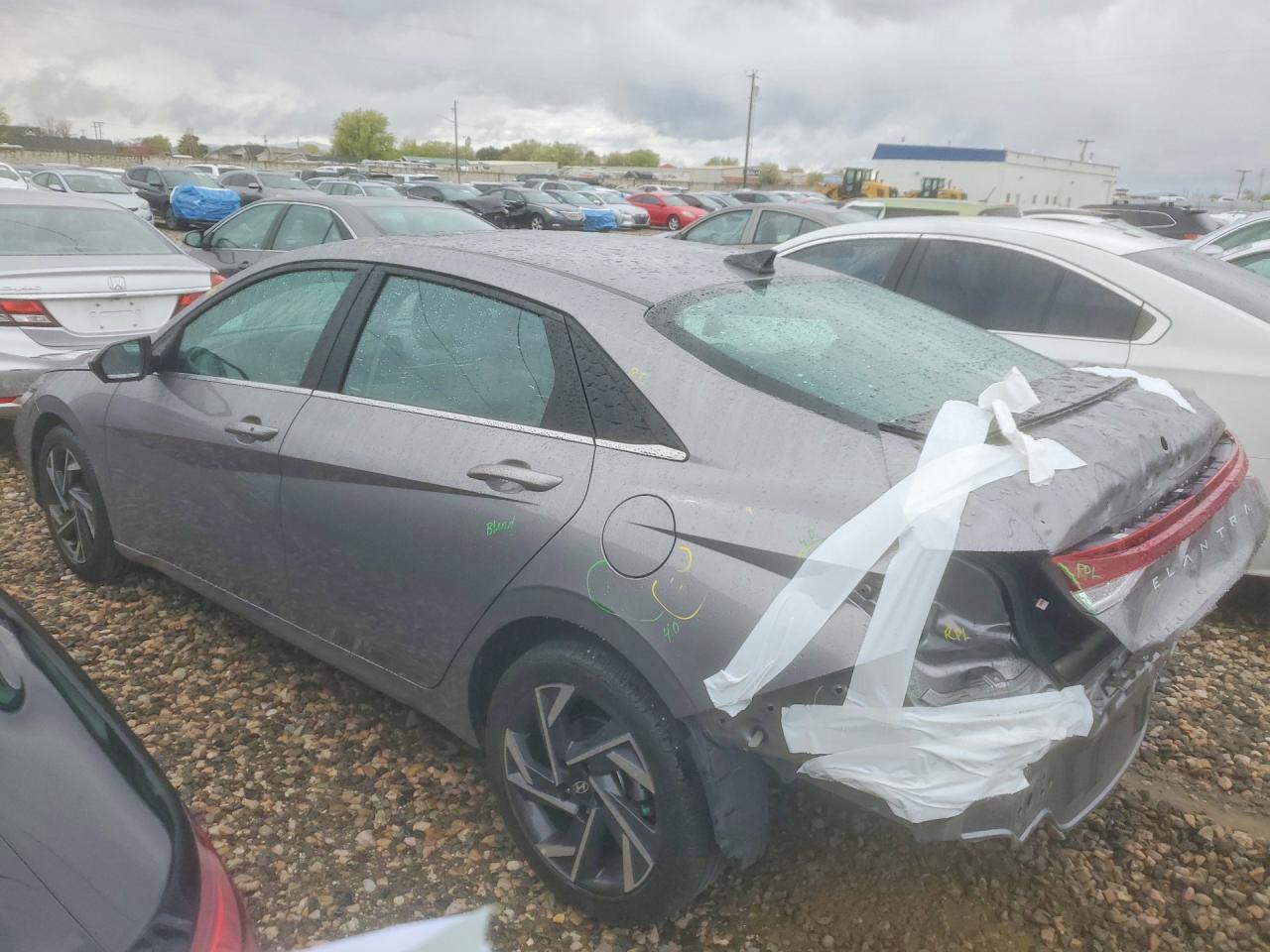 2024 HYUNDAI ELANTRA SEL photo 3