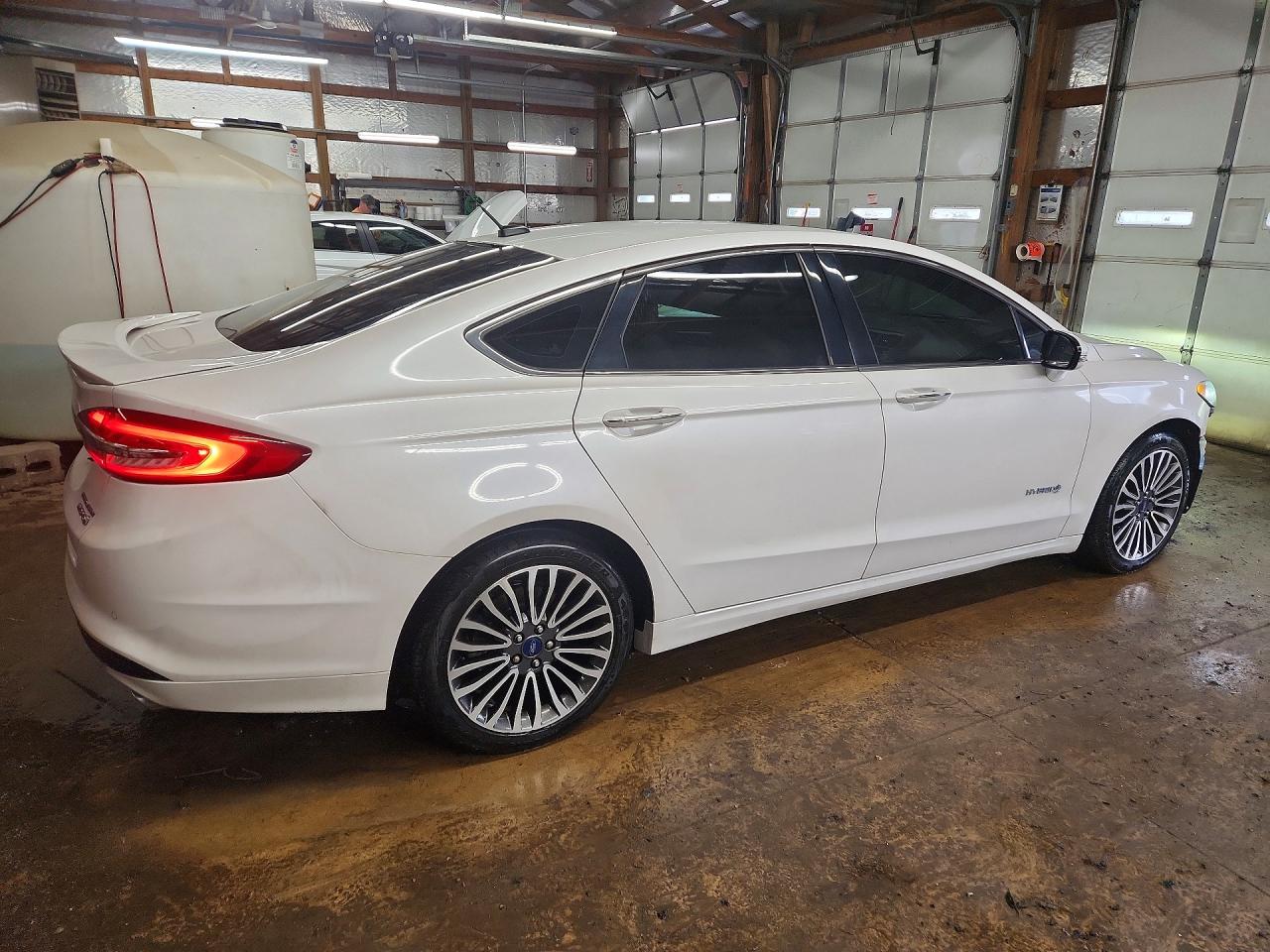 2017 FORD FUSION TITANIUM HEV photo 3