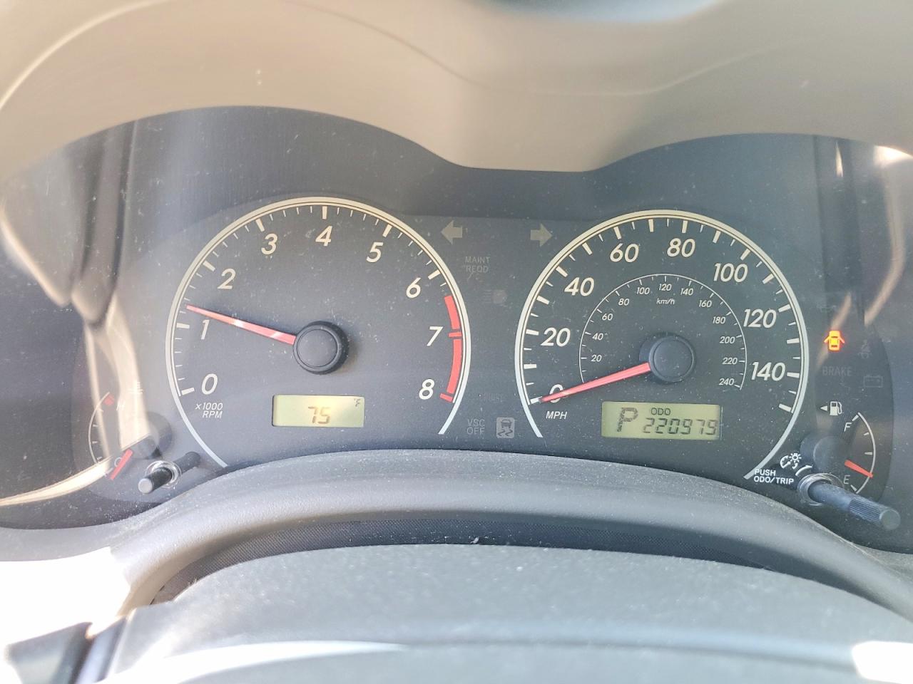 2010 TOYOTA COROLLA LE photo 17