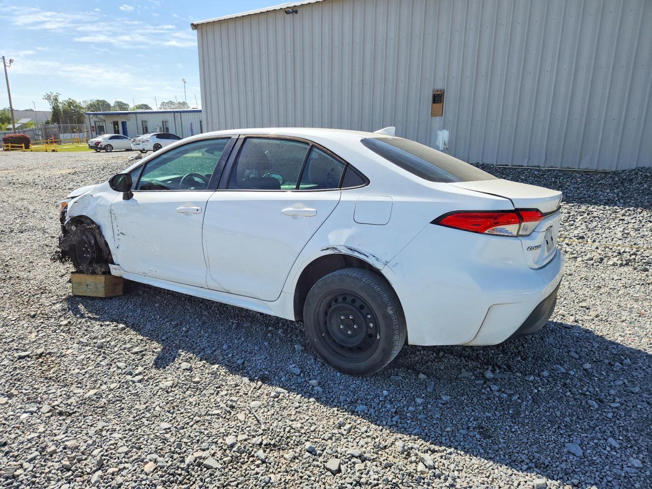 2023 TOYOTA COROLLA LE photo 4