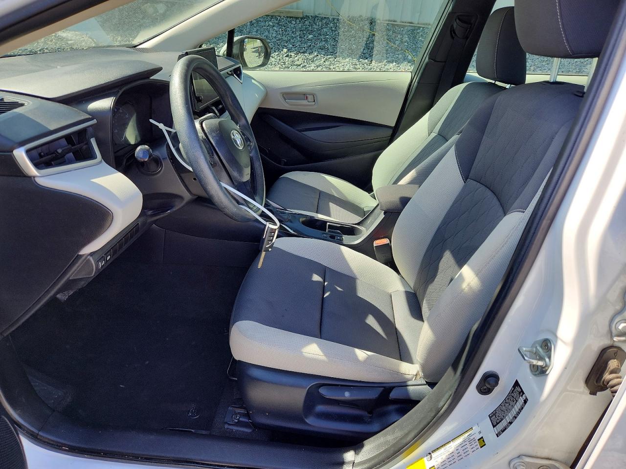 2023 TOYOTA COROLLA LE photo 19