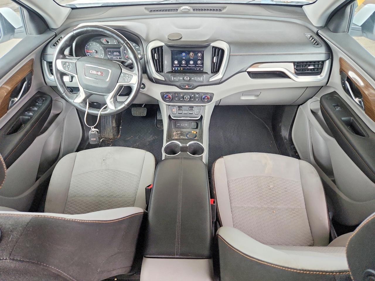 2018 GMC TERRAIN SLE photo 15