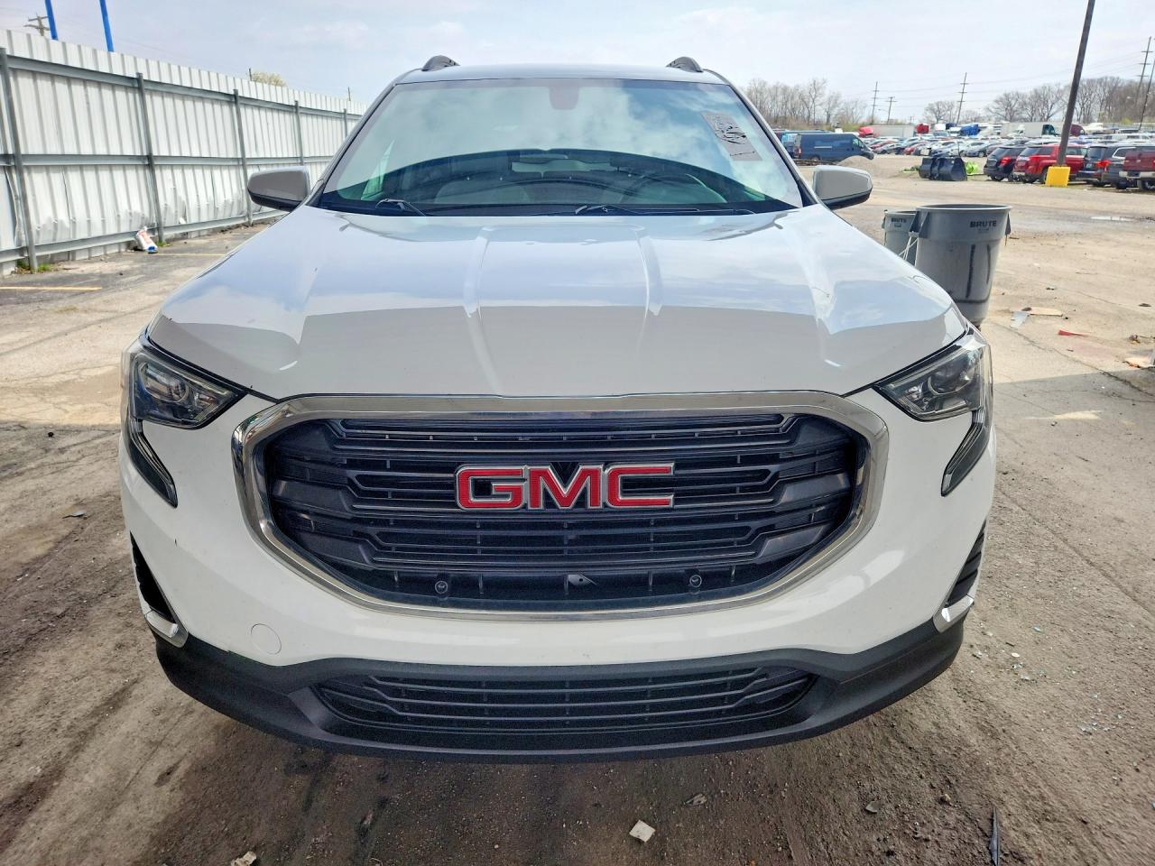 2018 GMC TERRAIN SLE photo 9
