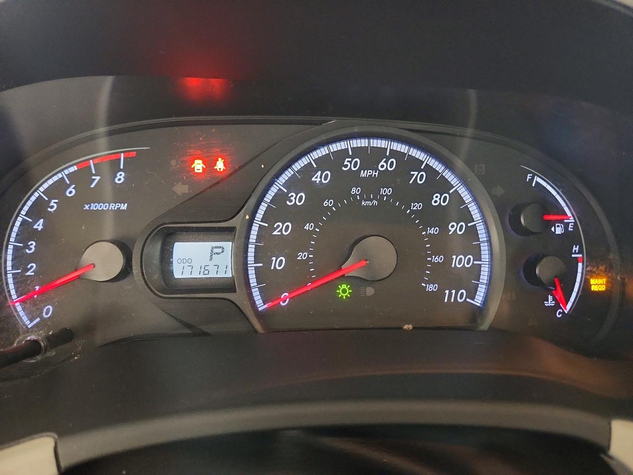 2014 TOYOTA SIENNA L 7-PASSENGER photo 17