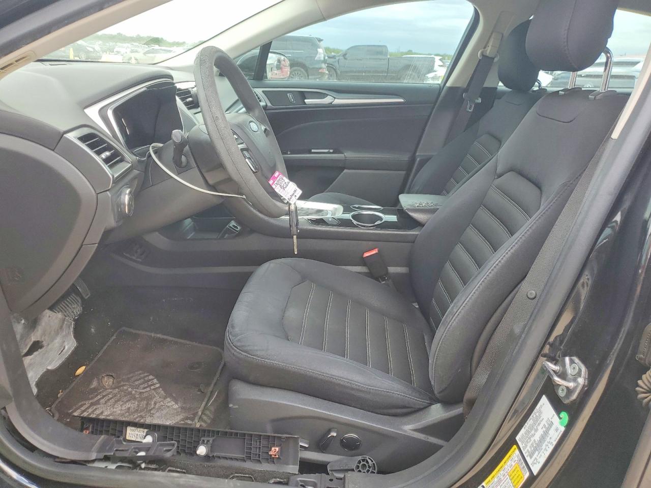 2013 FORD FUSION SE photo 7