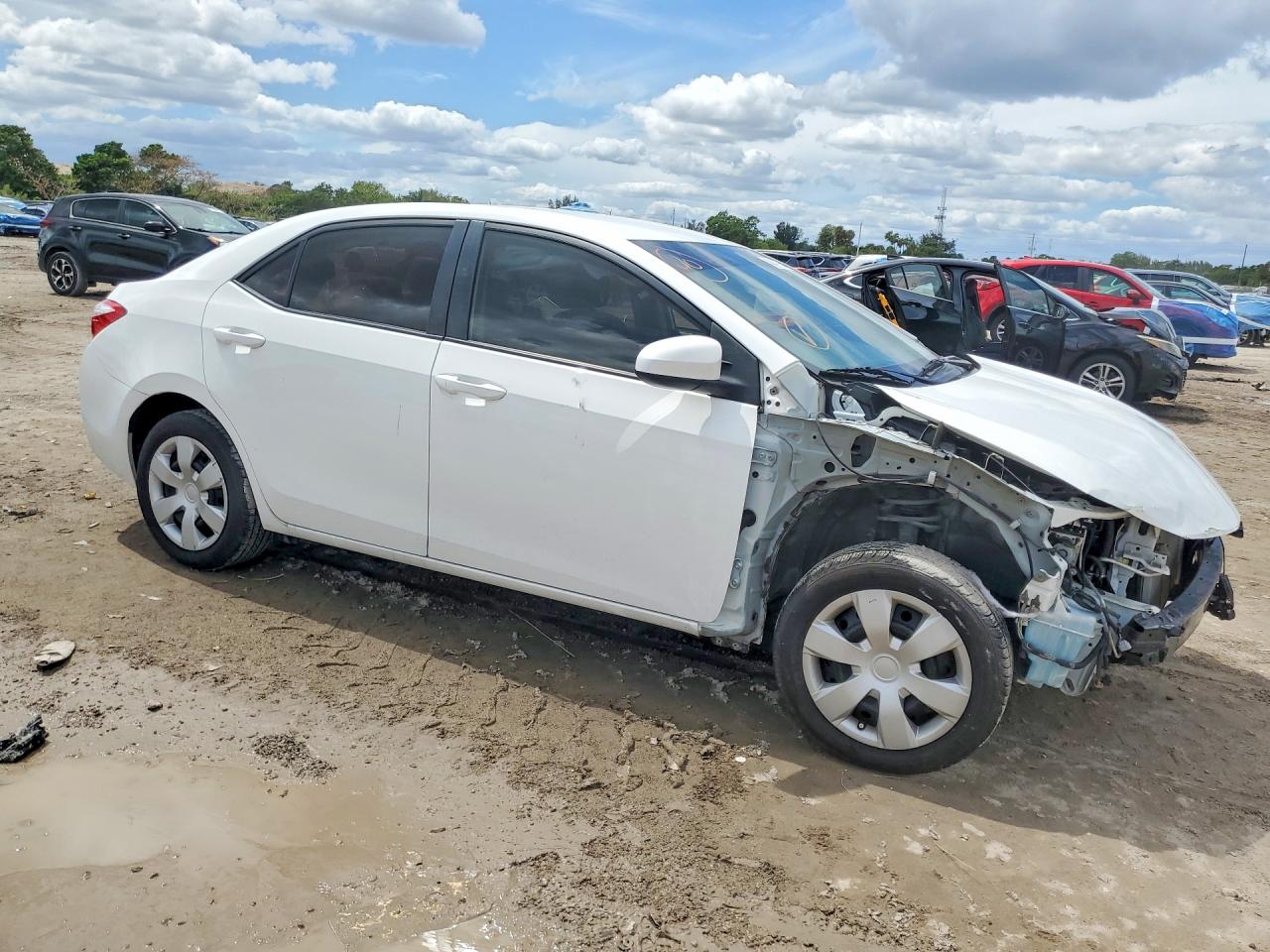 2016 TOYOTA COROLLA LE photo 4