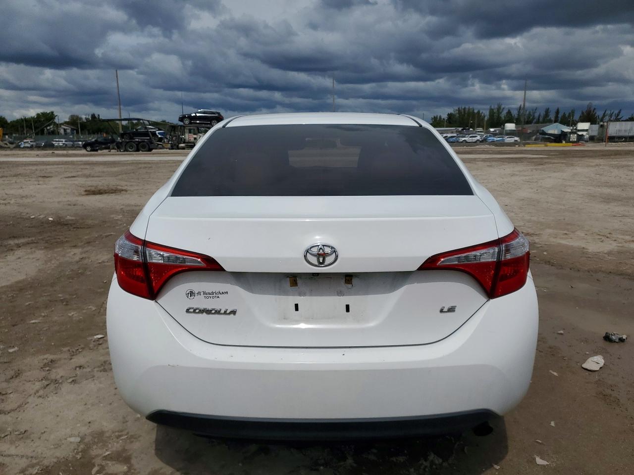 2016 TOYOTA COROLLA LE photo 6