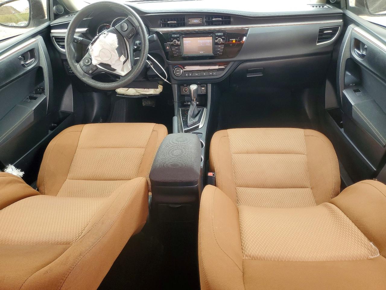 2016 TOYOTA COROLLA LE photo 8