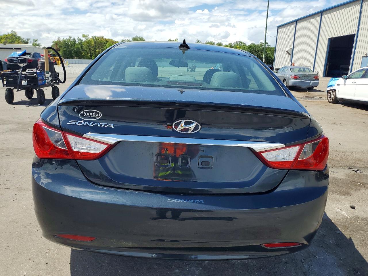 2013 HYUNDAI SONATA GLS photo 6