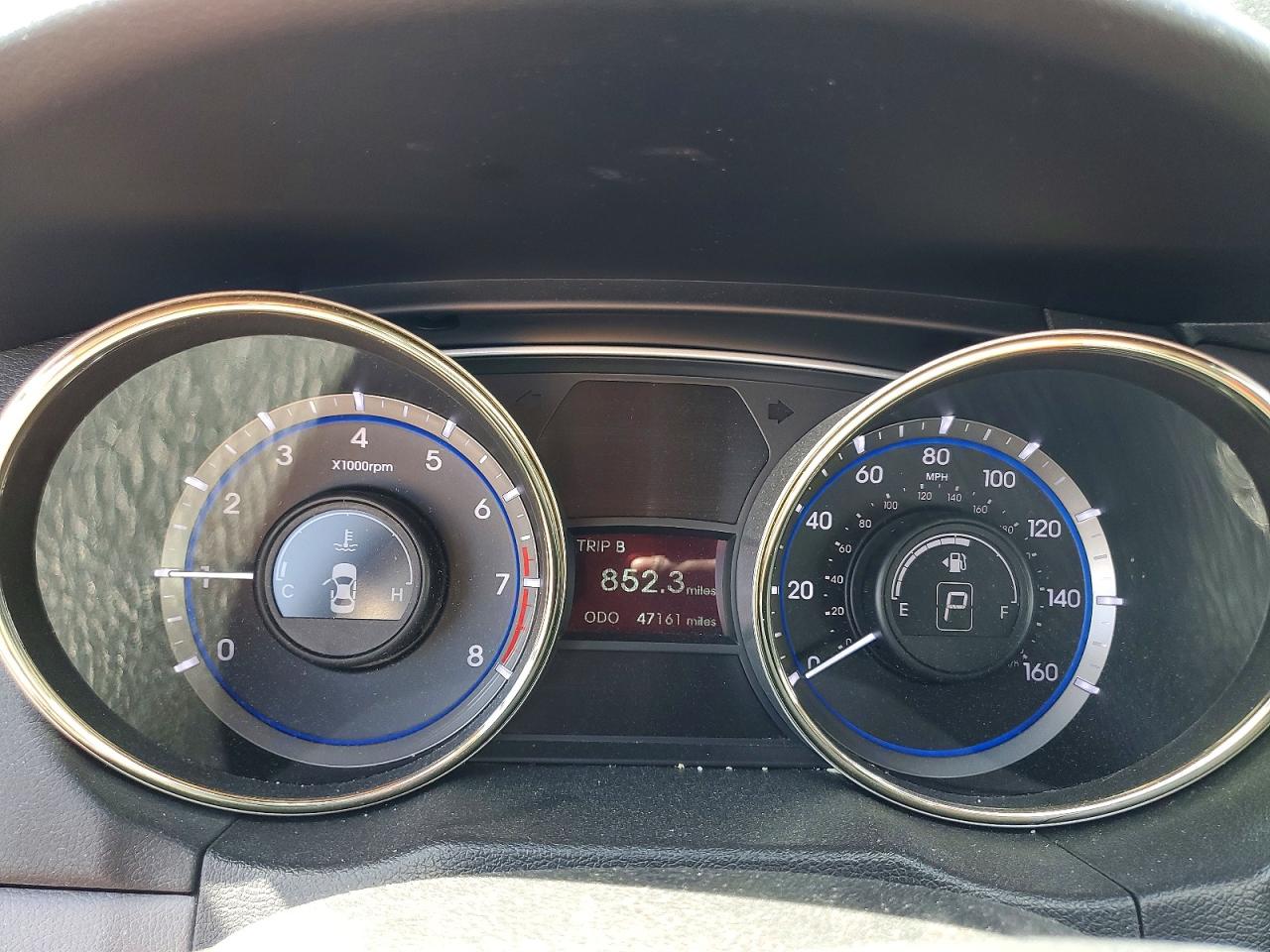 2013 HYUNDAI SONATA GLS photo 9