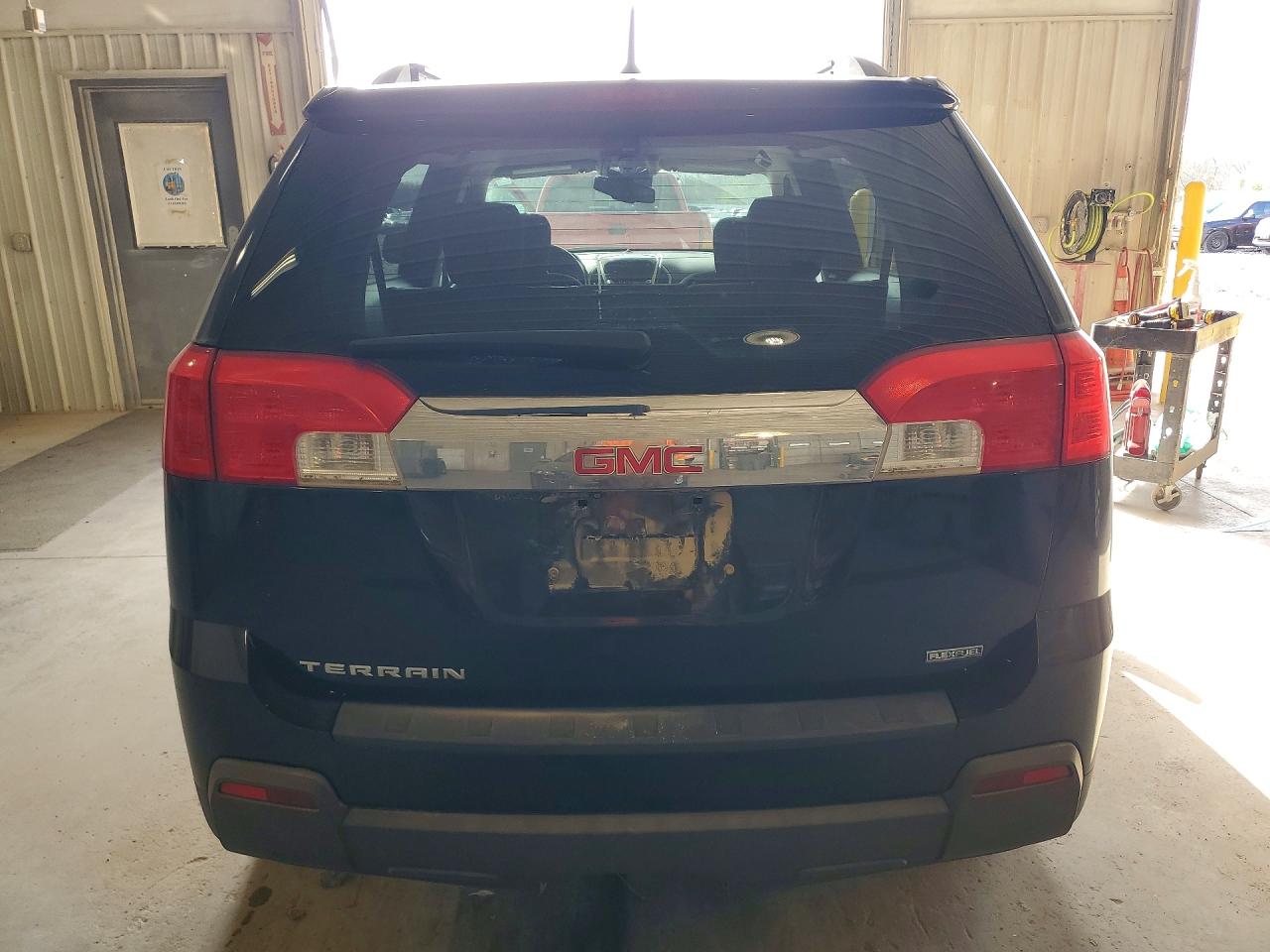 2012 GMC TERRAIN SLE photo 6