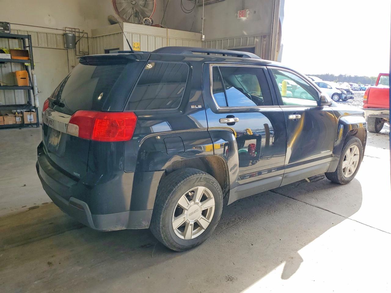 2012 GMC TERRAIN SLE photo 3