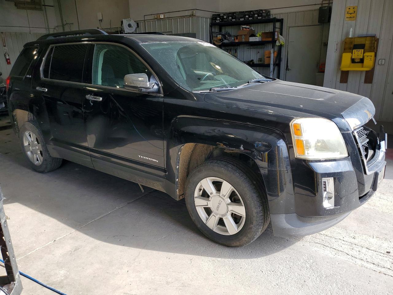 2012 GMC TERRAIN SLE photo 4