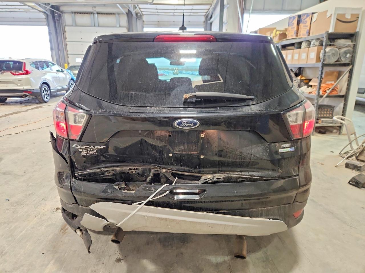 2017 FORD ESCAPE SE photo 16