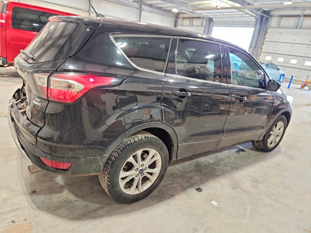 2017 FORD ESCAPE SE photo 7