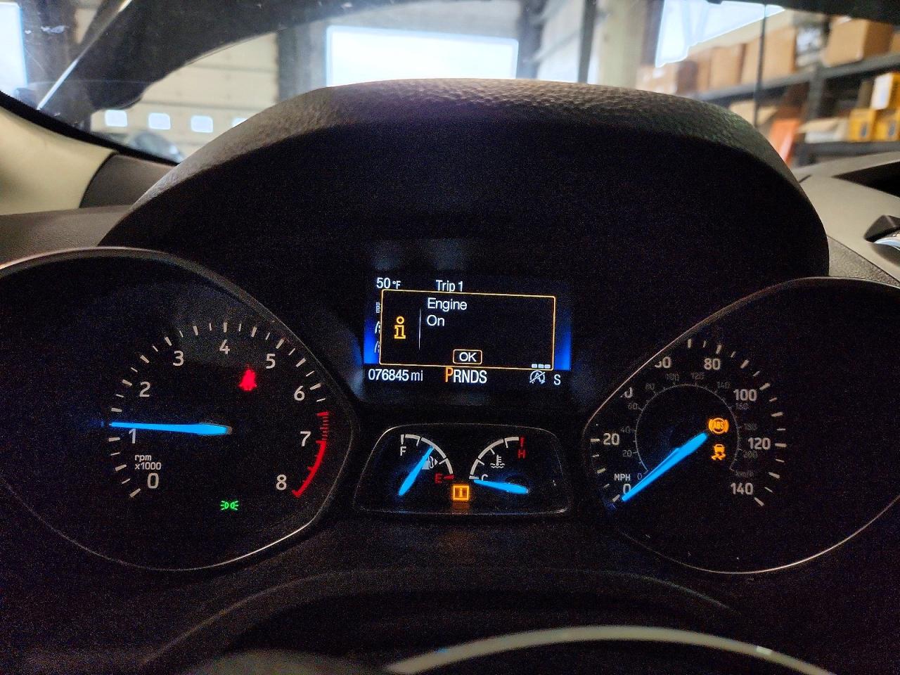 2017 FORD ESCAPE SE photo 25