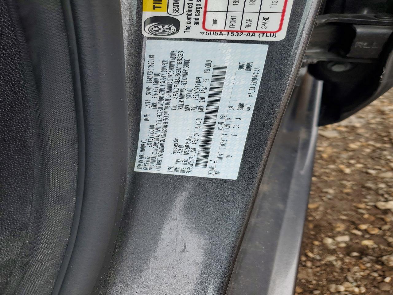 2016 FORD FIESTA SE photo 12
