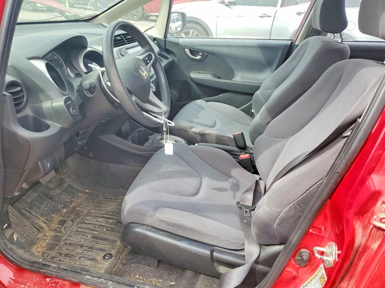 2013 HONDA FIT photo 13