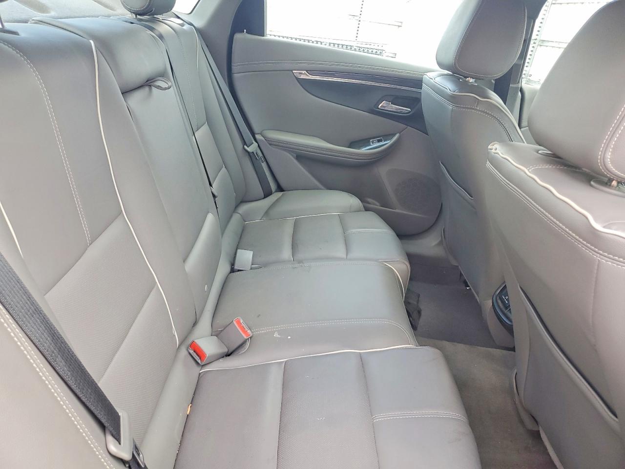 2018 CHEVROLET IMPALA PREMIER photo 19
