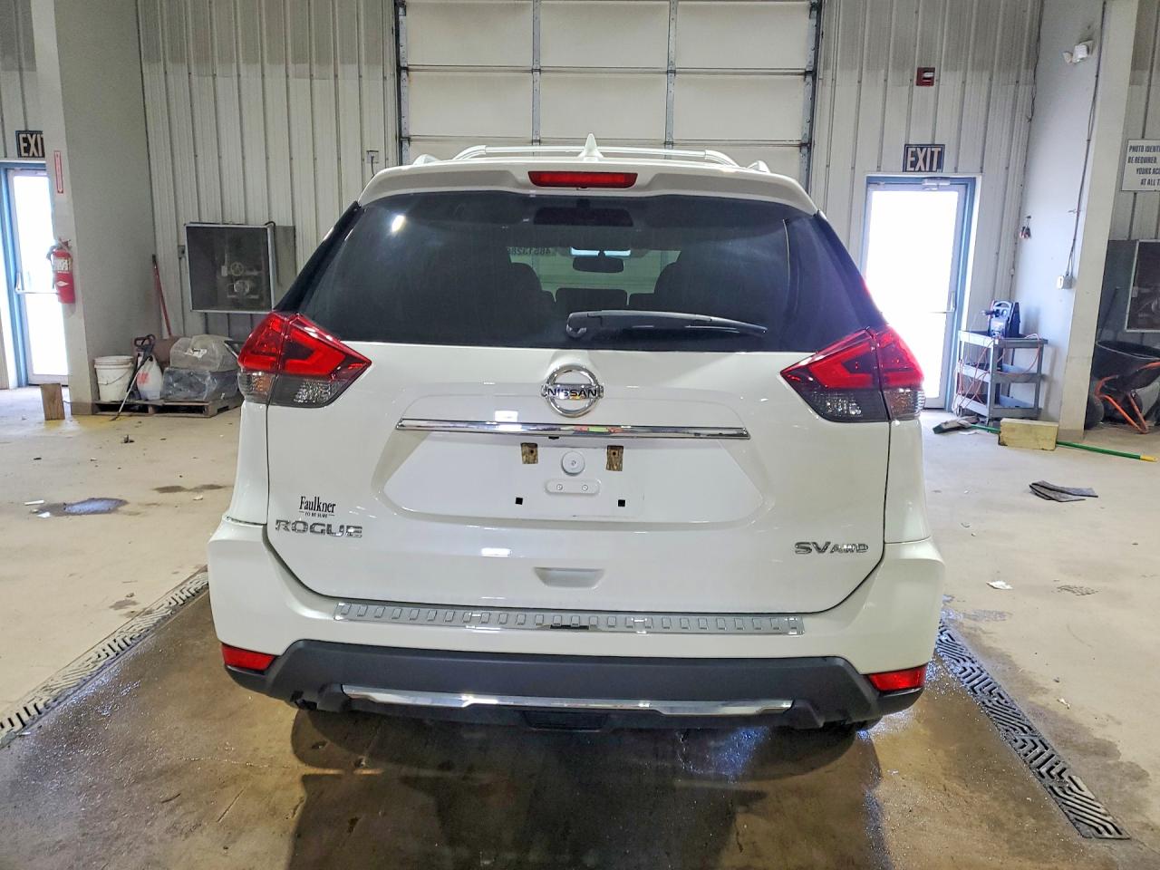 2017 NISSAN ROGUE SV photo 11