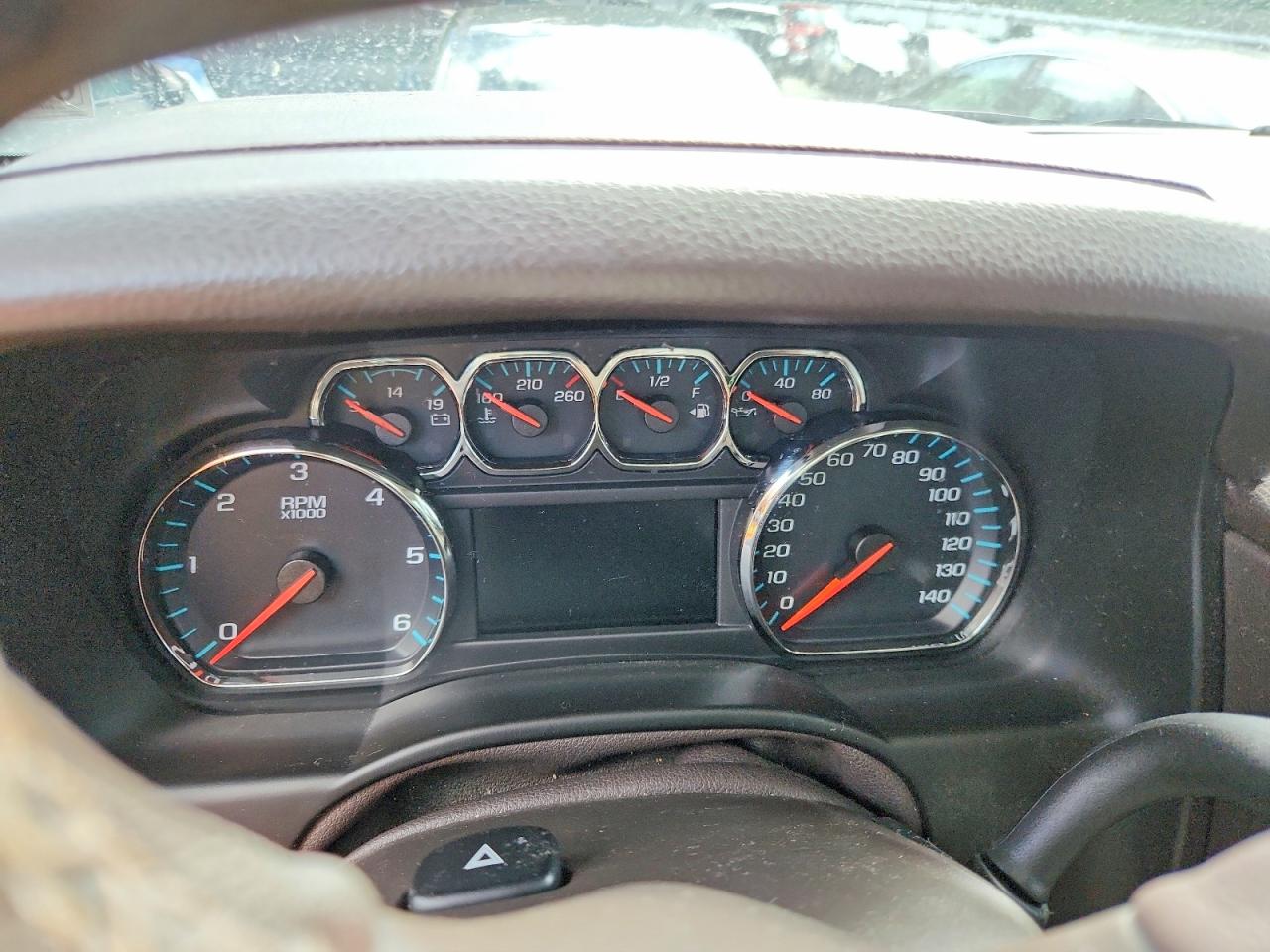 2018 CHEVROLET SUBURBAN C1500 LT photo 17