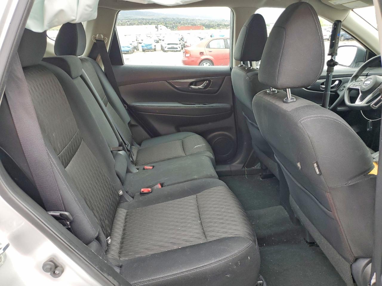 2018 NISSAN ROGUE S photo 19