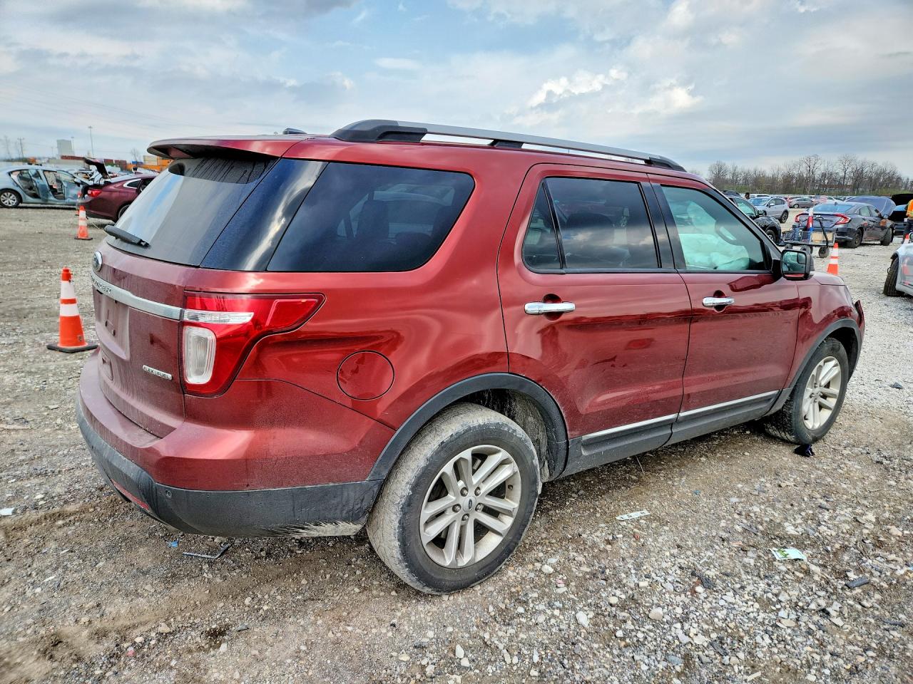 2014 FORD EXPLORER XLT photo 5