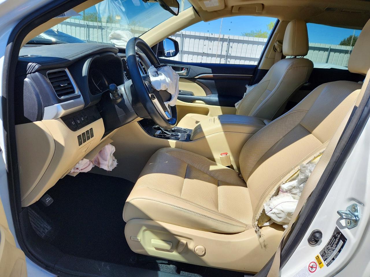 2016 TOYOTA HIGHLANDER LIMITED PLATINUM photo 19
