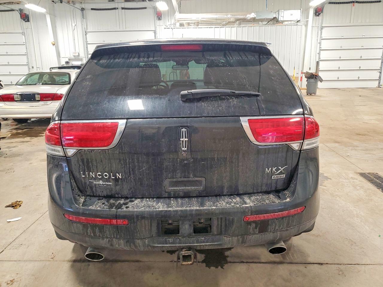 2013 LINCOLN TOWNHOUSE MKX photo 6