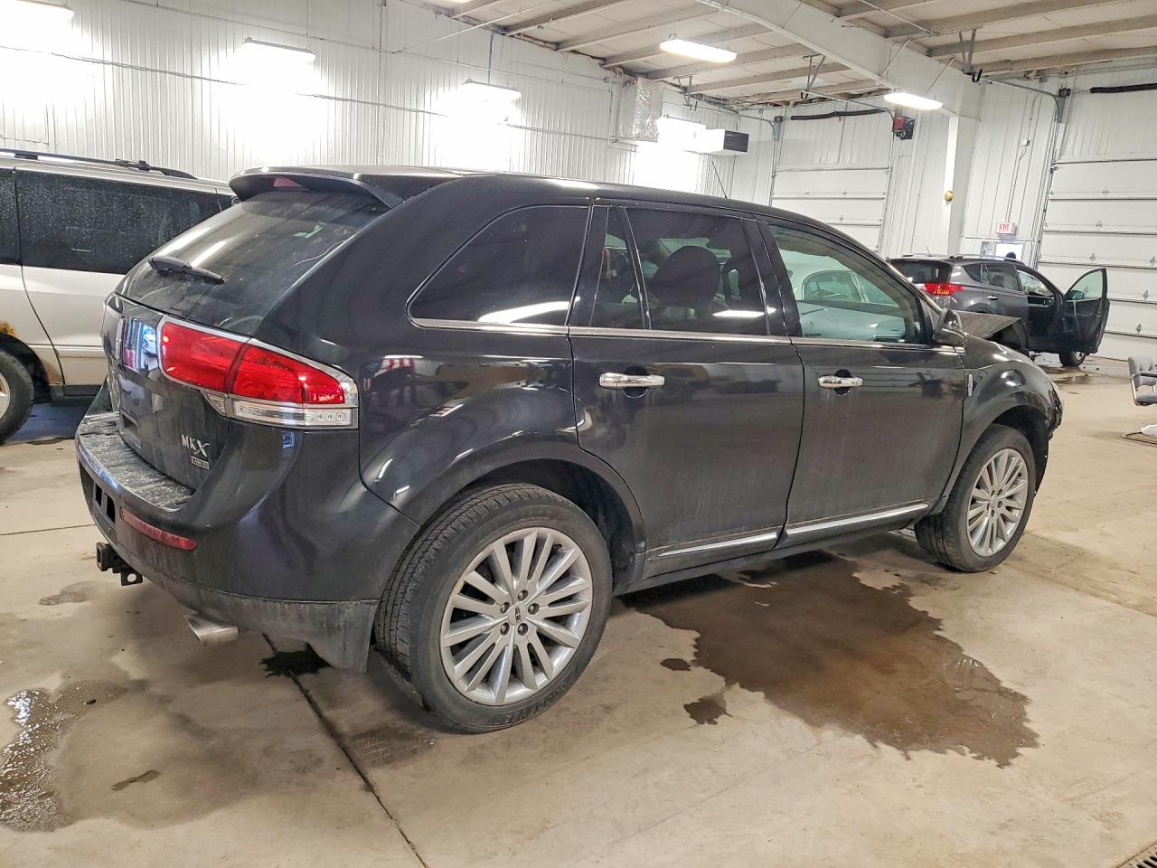 2013 LINCOLN TOWNHOUSE MKX photo 3