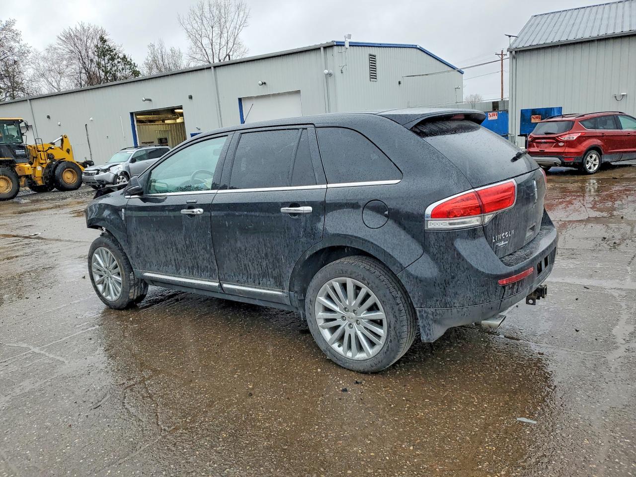 2013 LINCOLN TOWNHOUSE MKX photo 2