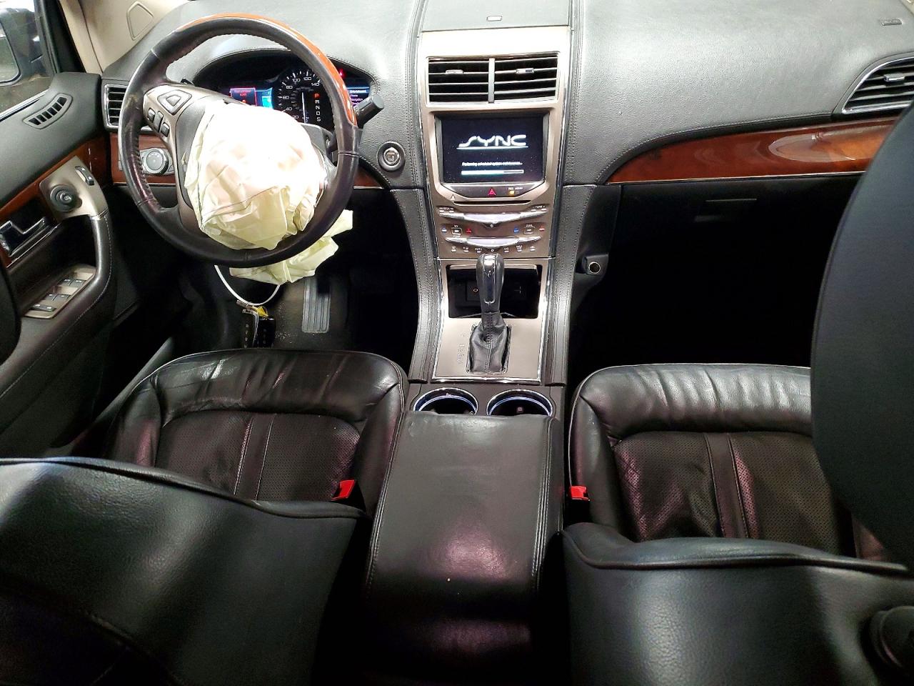 2013 LINCOLN TOWNHOUSE MKX photo 8