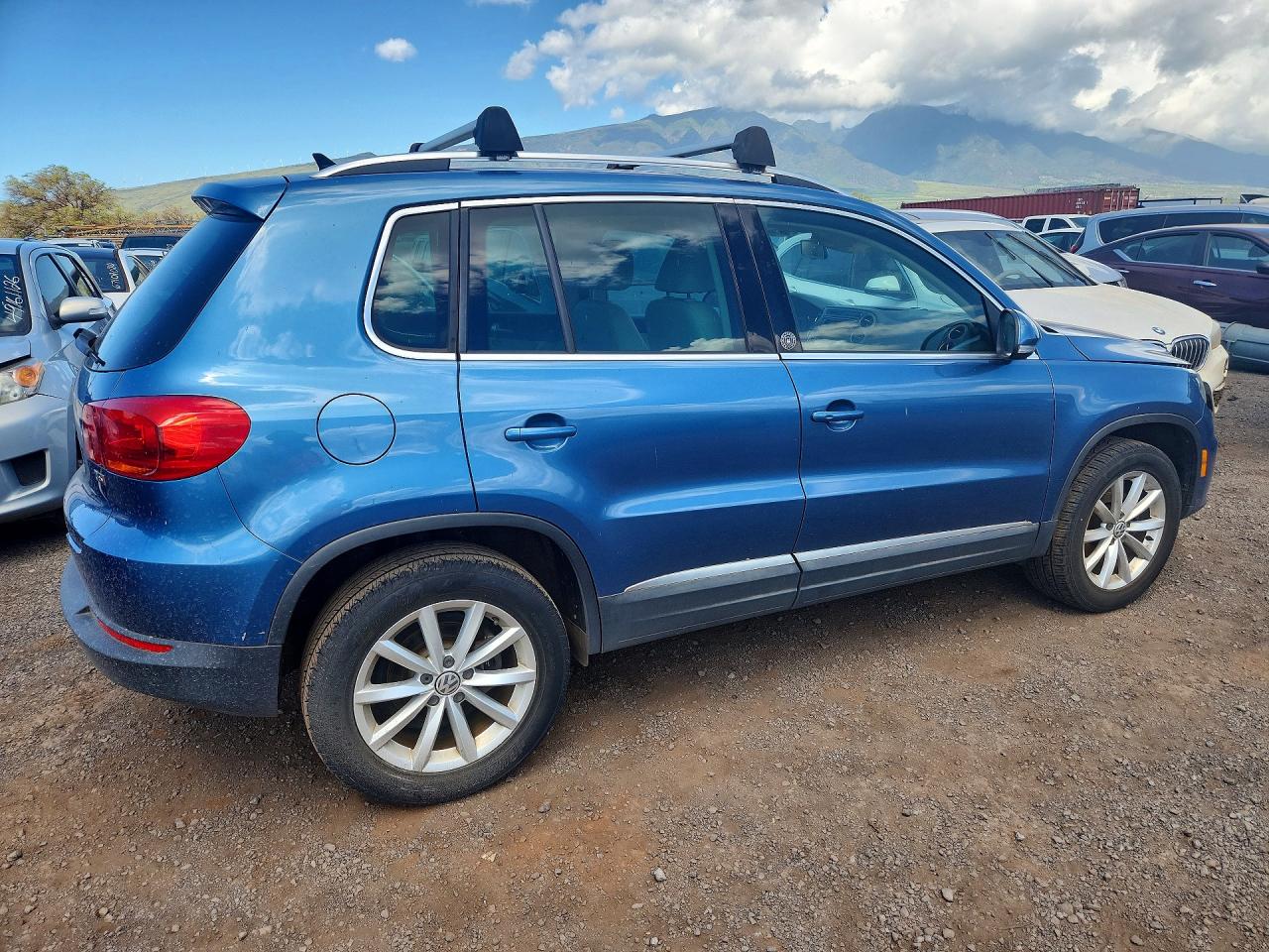 2017 VOLKSWAGEN TIGUAN WOLFSBURG photo 7