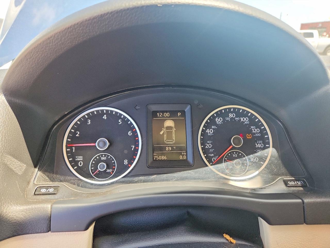 2017 VOLKSWAGEN TIGUAN WOLFSBURG photo 25