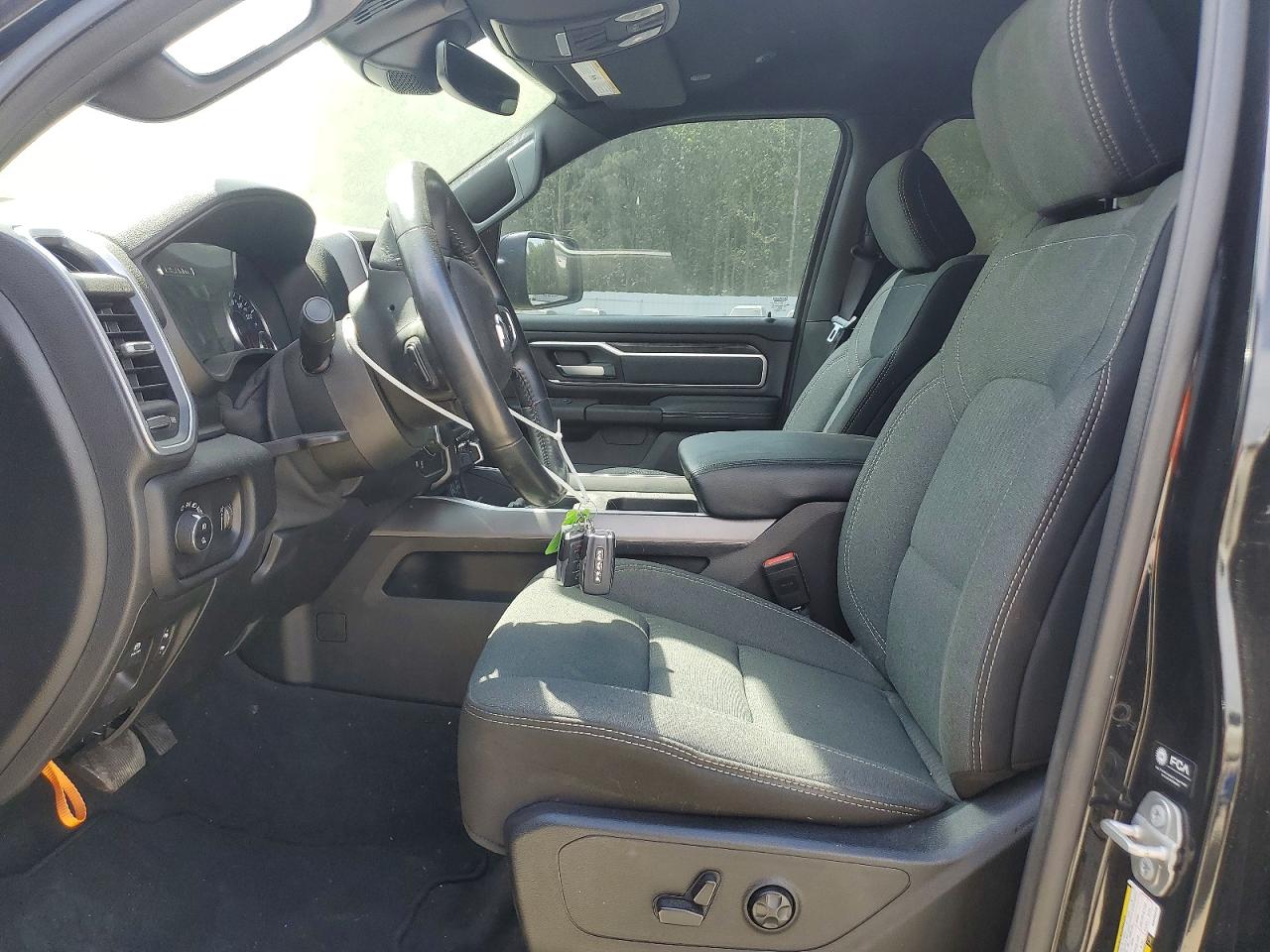 2021 RAM 1500 photo 19
