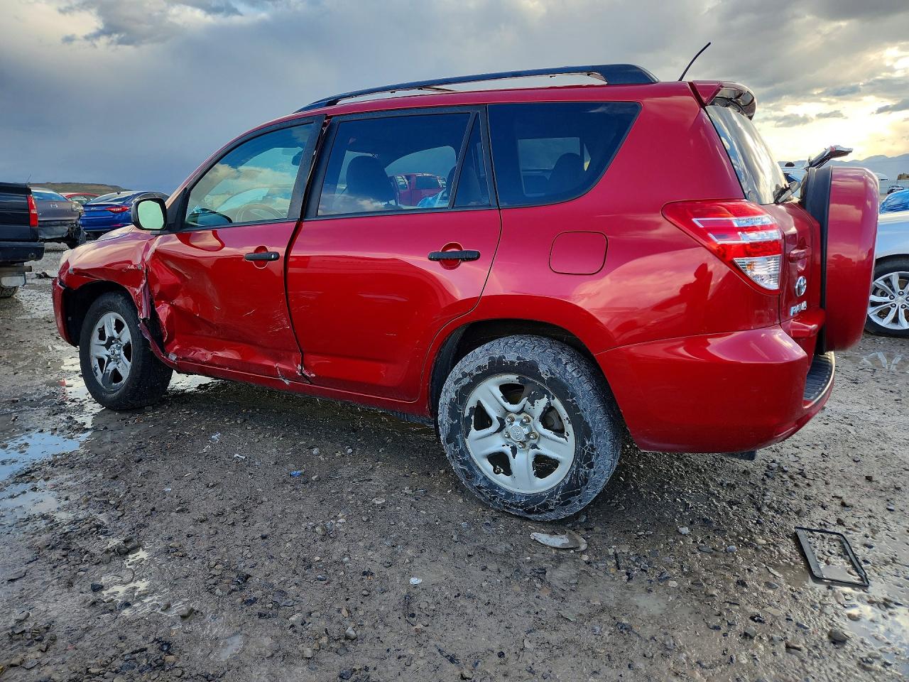 2011 TOYOTA RAV4 BASE photo 4