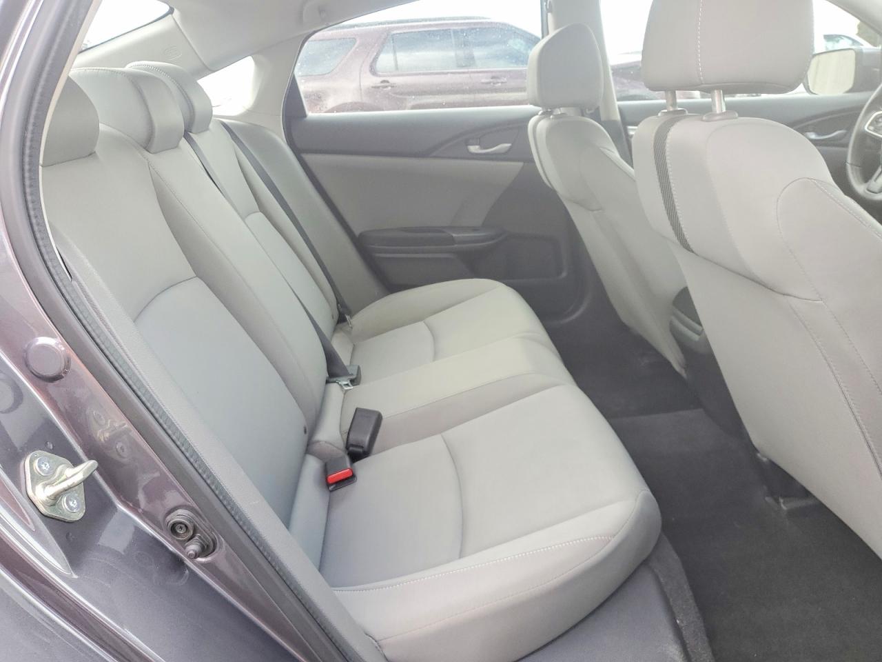 2016 HONDA CIVIC LX photo 19