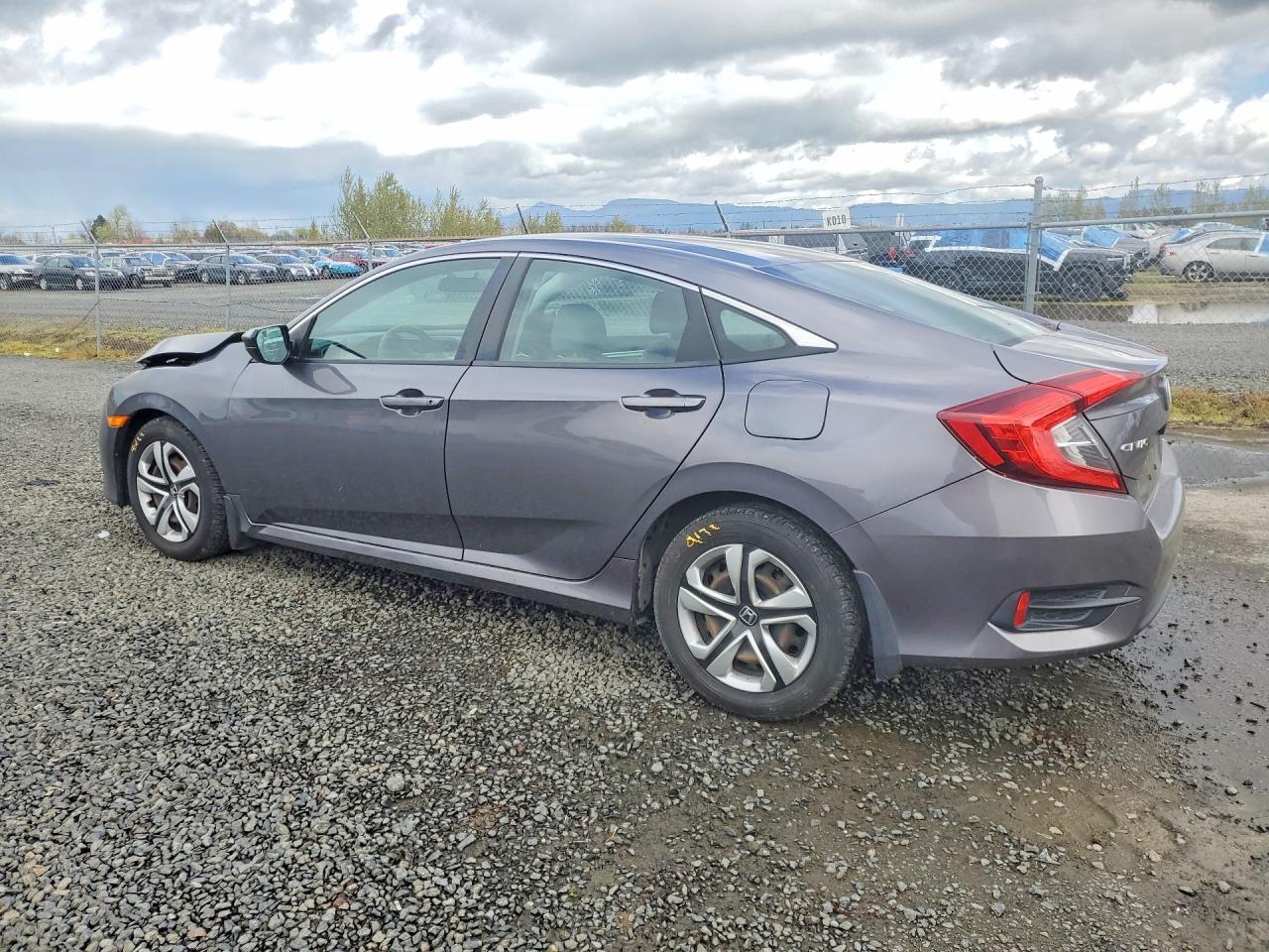 2016 HONDA CIVIC LX photo 3
