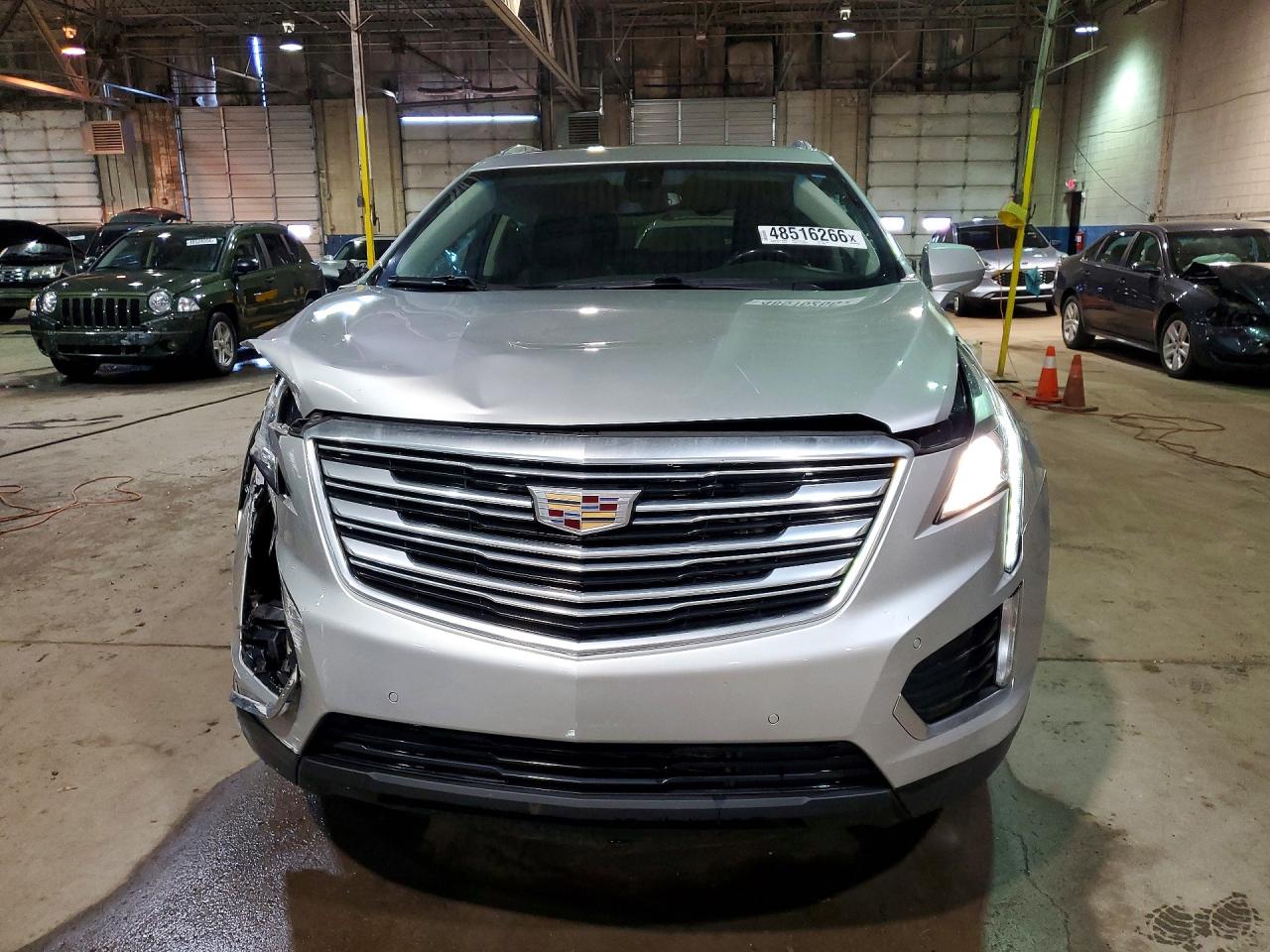 2017 CADILLAC XT5 LUXURY photo 5
