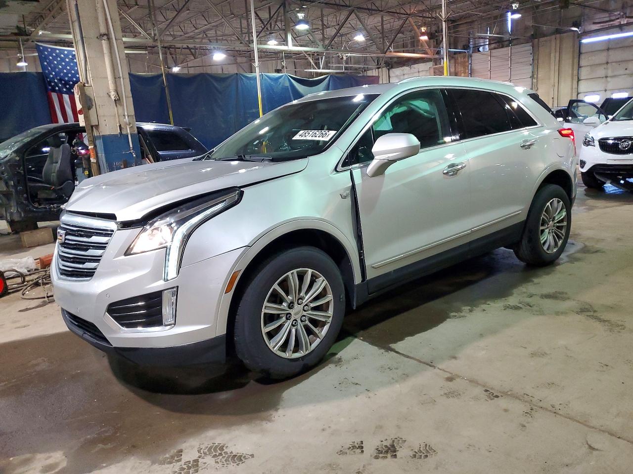 2017 CADILLAC XT5