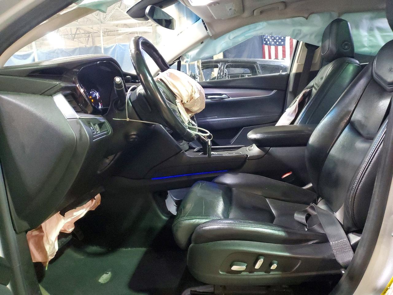 2017 CADILLAC XT5 LUXURY photo 7
